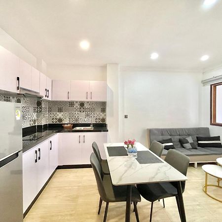 Sky Hotel Central Phnom Penh - Rooms & Apartments Luaran gambar