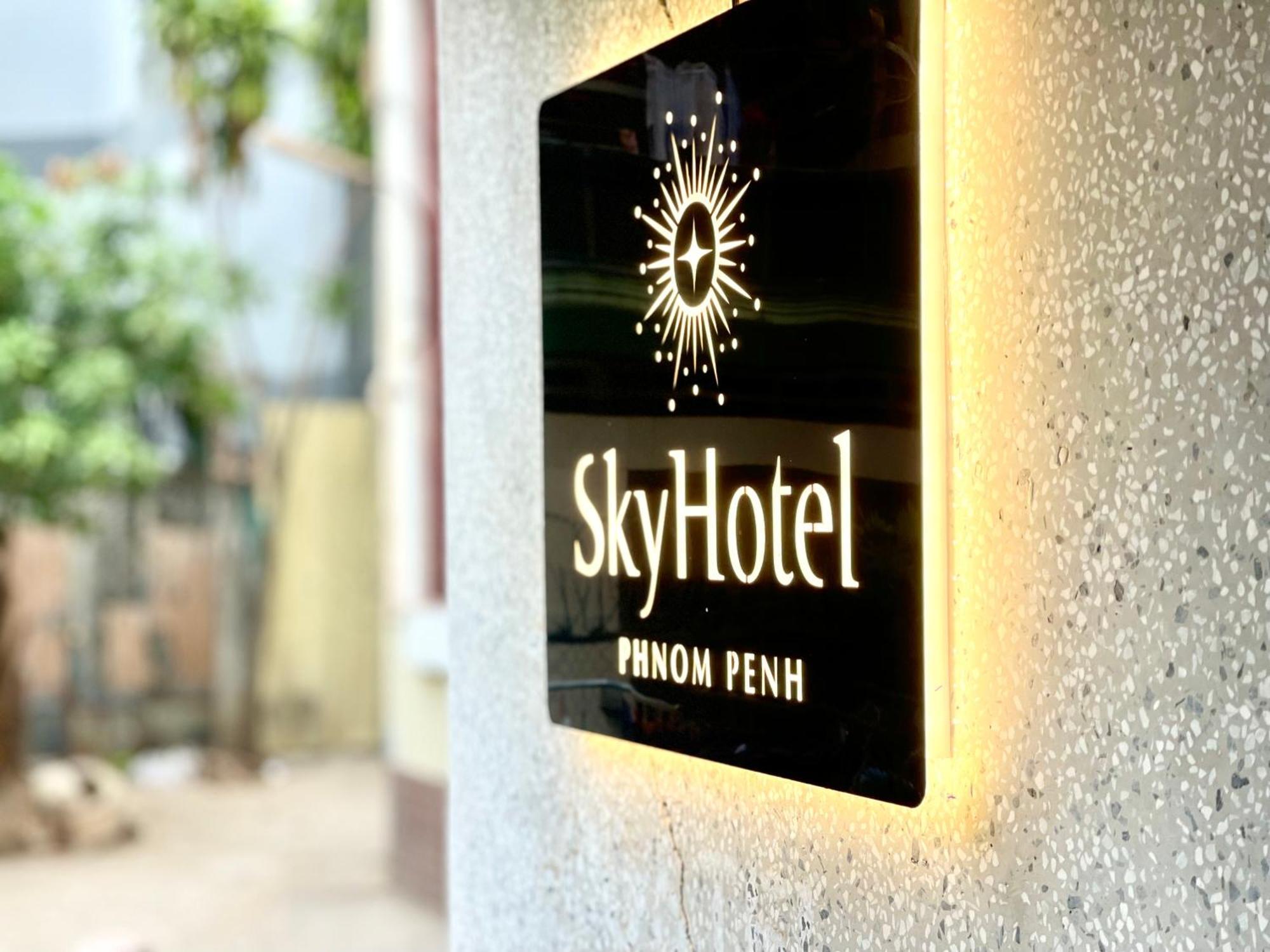 Sky Hotel Central Phnom Penh - Rooms & Apartments Luaran gambar