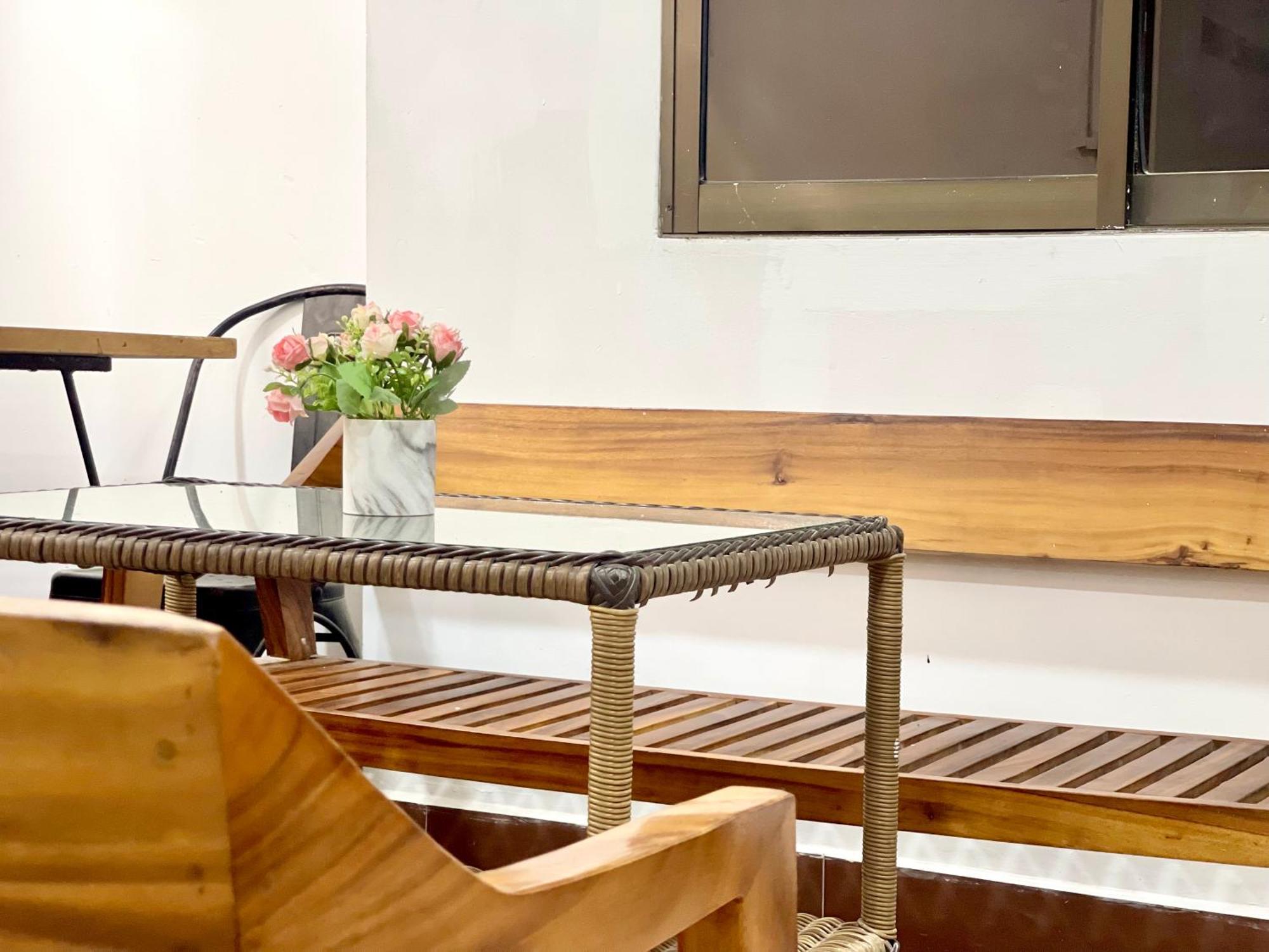 Sky Hotel Central Phnom Penh - Rooms & Apartments Luaran gambar